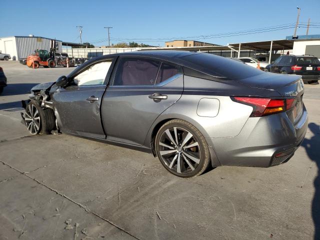 1N4BL4CV1NN349540 Nissan Altima SR 2