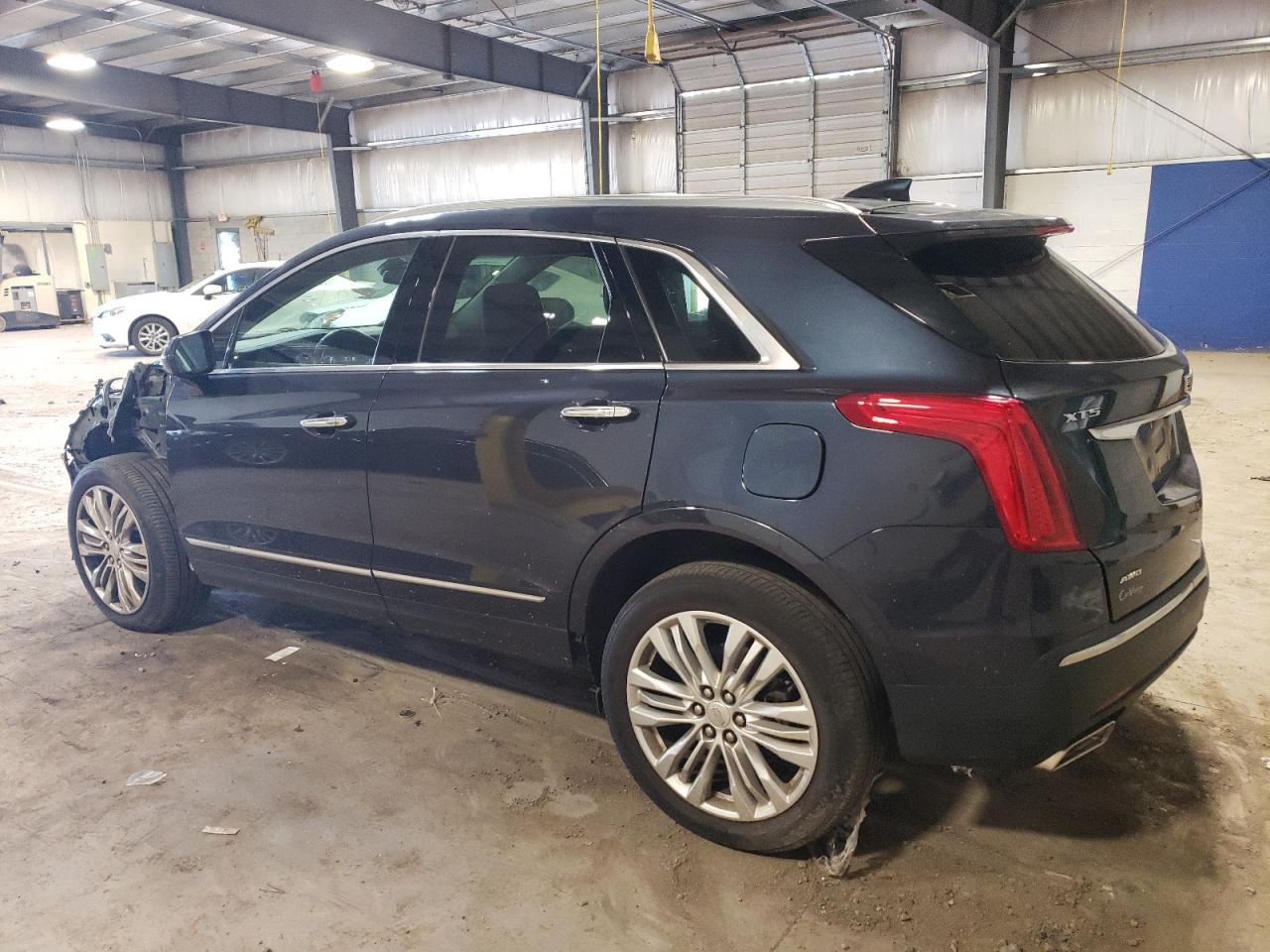 1GYKNFRS8KZ239788 2019 Cadillac Xt5 Premium Luxury