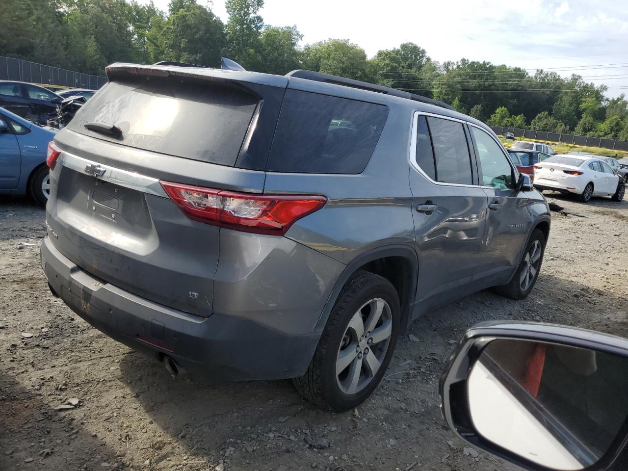 1GNEVHKW6KJ143546 Chevrolet Traverse L 3