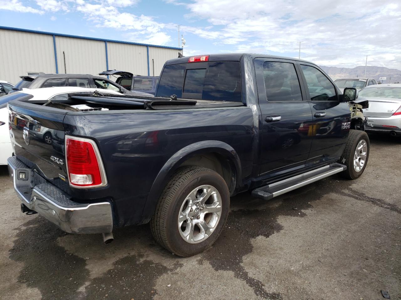 2018 Ram 1500 Laramie vin: 1C6RR7NGXJS306468