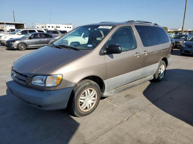 1999 Toyota Sienna LE