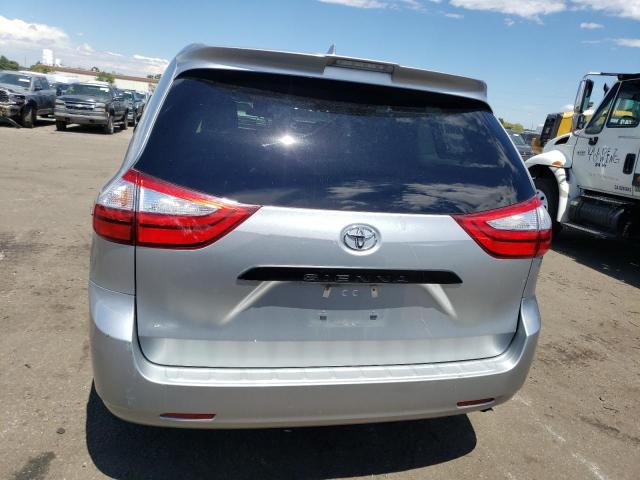 5TDZZ3DC2KS990958 Toyota SIENNA