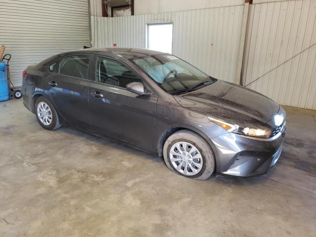 3KPF24AD7NE463684 Kia Forte FE 4