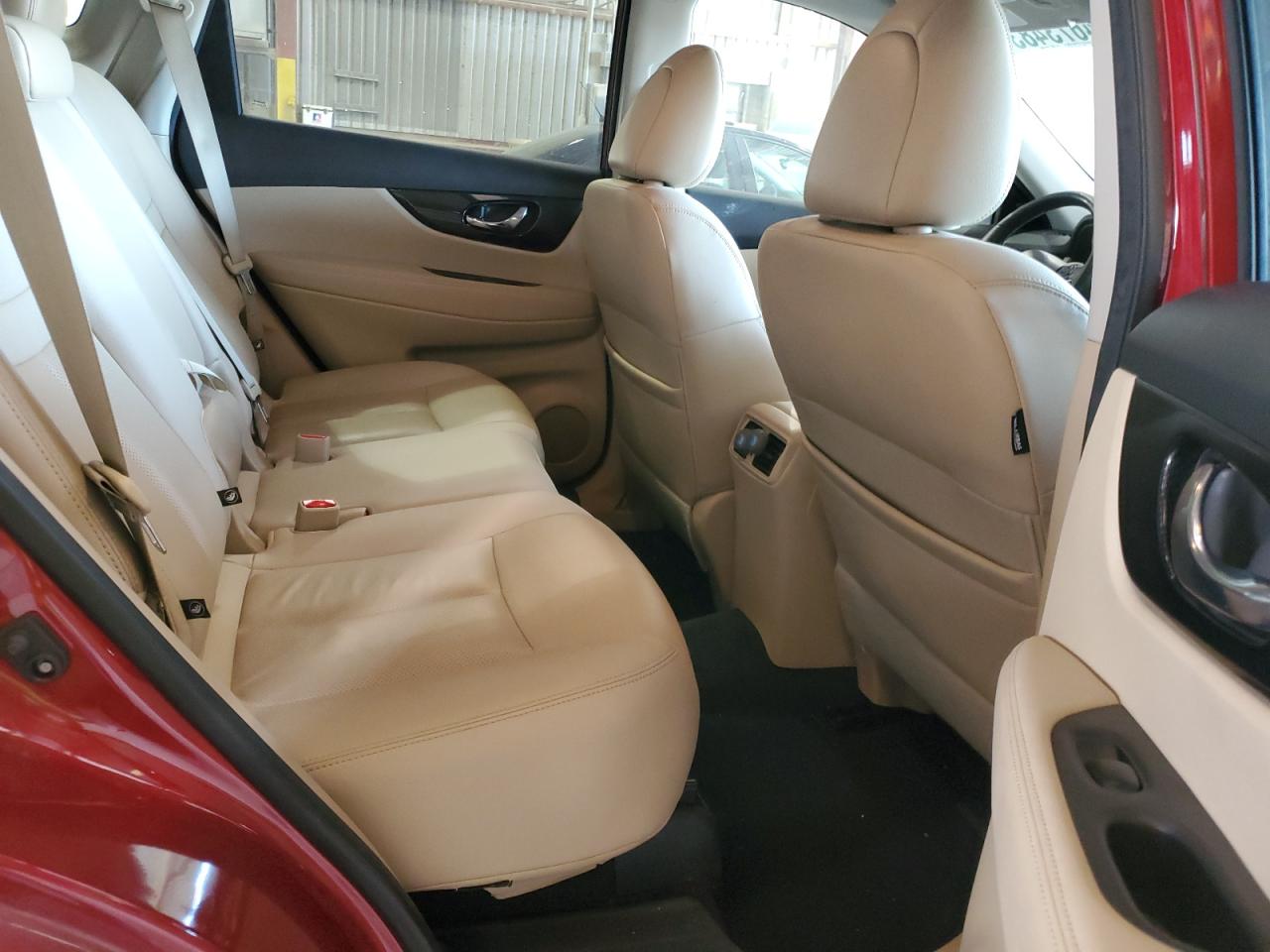5N1AT2MT1JC703131 NISSAN ROGUE 2018