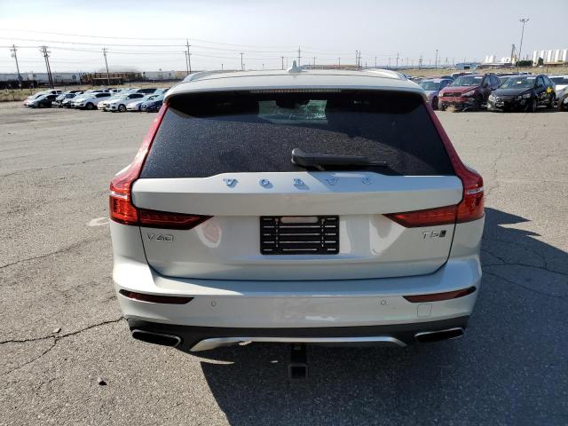 2020 VOLVO V60 YV4102WK3L1030422