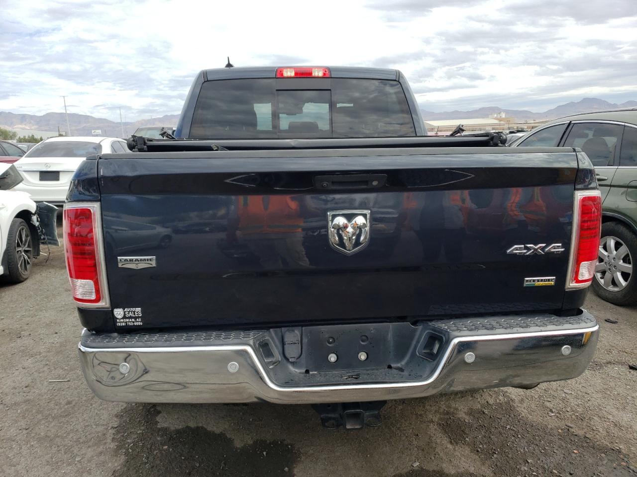 2018 Ram 1500 Laramie vin: 1C6RR7NGXJS306468