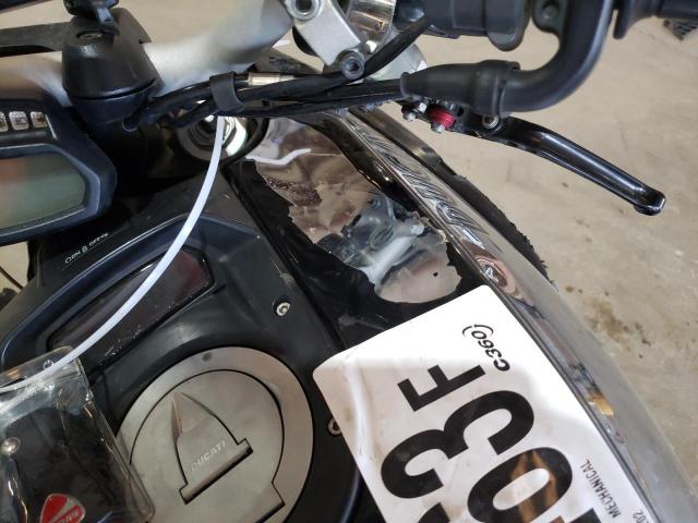 2013 DUCATI DIAVEL ZDM13BLW7DB012202