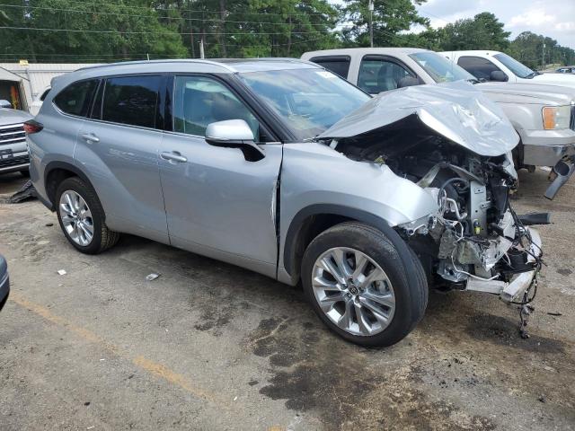 VIN 5TDYZRAH8NS123518 2022 Toyota Highlander, Limited no.4