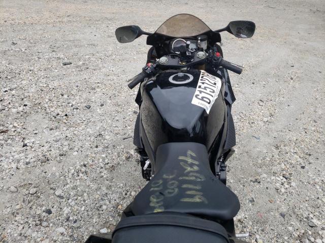 2011 SUZUKI GSX750 - JS1GR7MA1B2100853