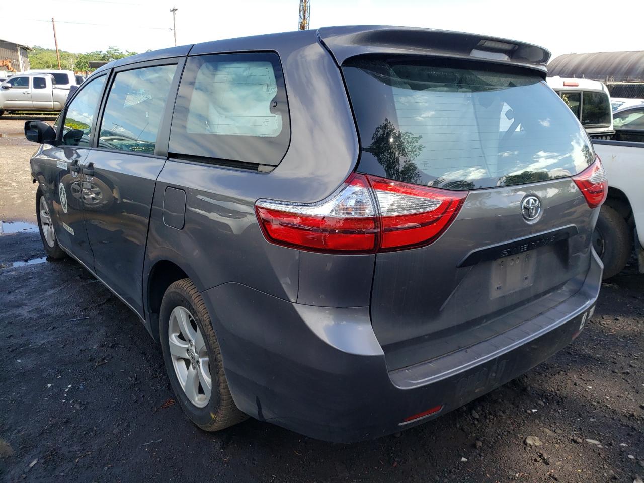 5TDZZ3DC2HS813061 TOYOTA All Models 2017