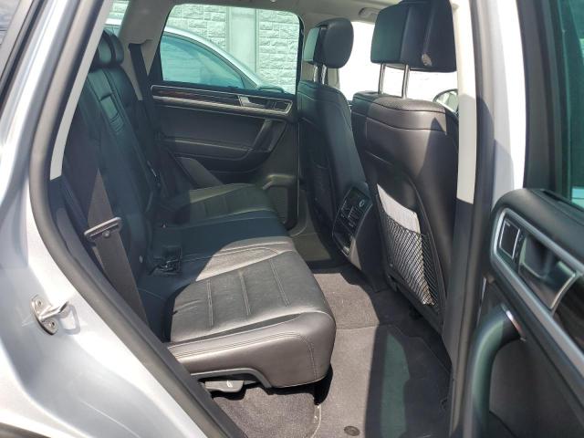 2017 VOLKSWAGEN TOUAREG EX WVGGF7BP1HD006986
