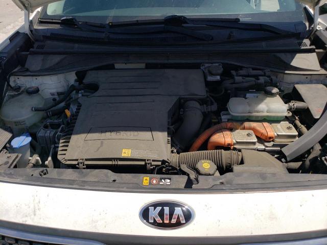 KNDCB3LC2J5179418 KIA NIRO FE