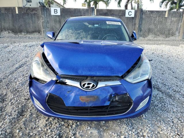 VIN: KMHTC6AD1DU122983 Auction: COPART Lot: 64033723 Location: FL - MIAMI NORTH KMHTC6AD1DU122983 HYUNDAI VELOSTER 2013 BLUE Photo 5