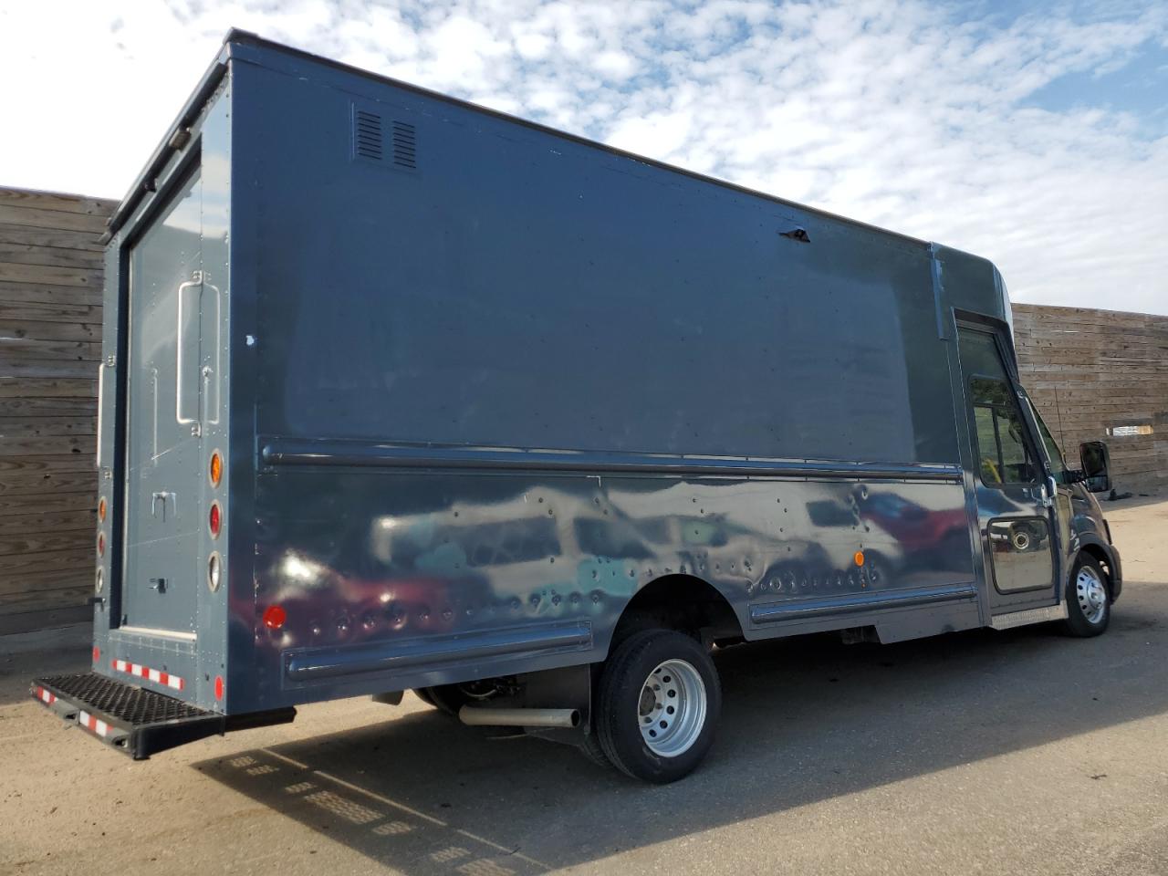 VIN: 1FDDF6P8XMKA92058 2021 FORD TRANSIT