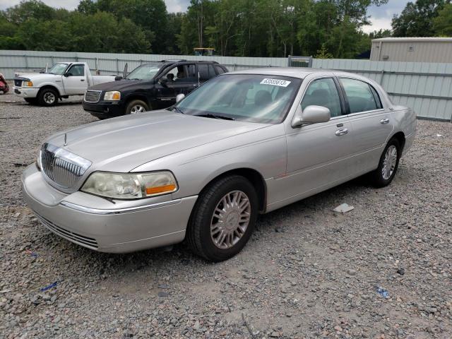 2009 Lincoln Town Car Signature Limited