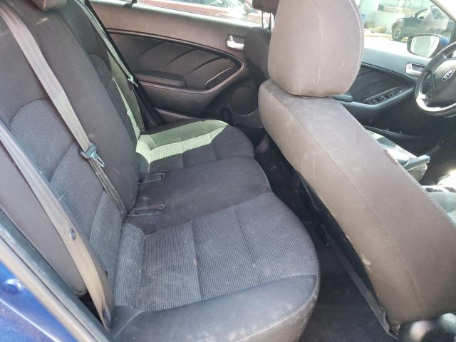 3KPFK4A70JE265226 KIA FORTE LX