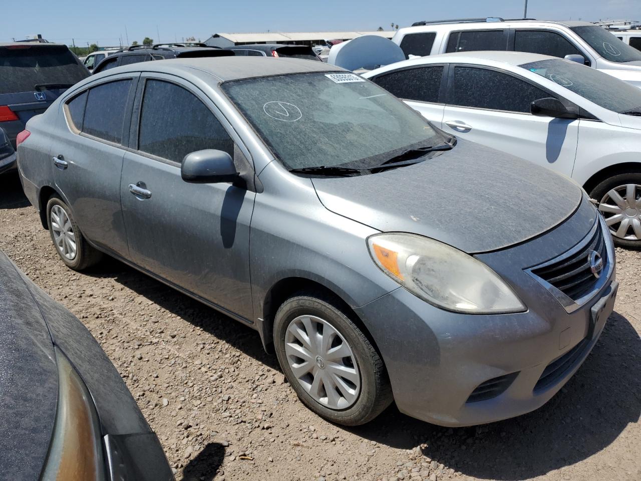 NISSAN VERSA S