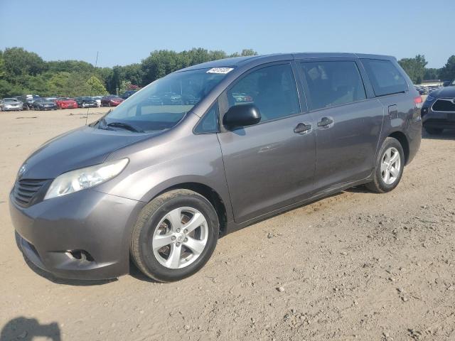 2013 Toyota Sienna 