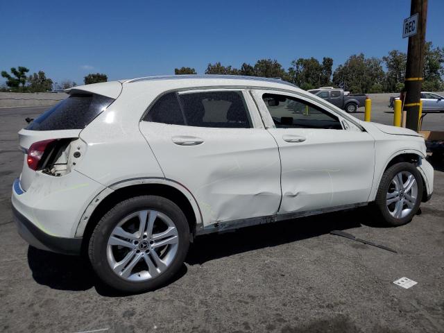 WDCTG4EB7JJ452916 Mercedes-Benz GLA 250