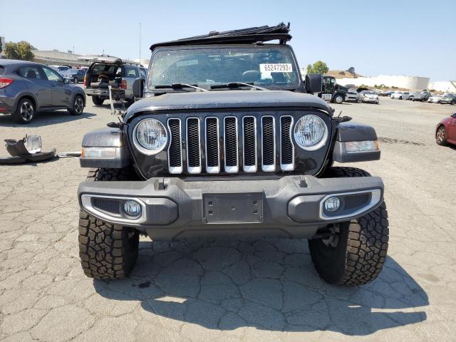 1C4HJXEN2JW204021 Jeep Wrangler Unlimited Sahara