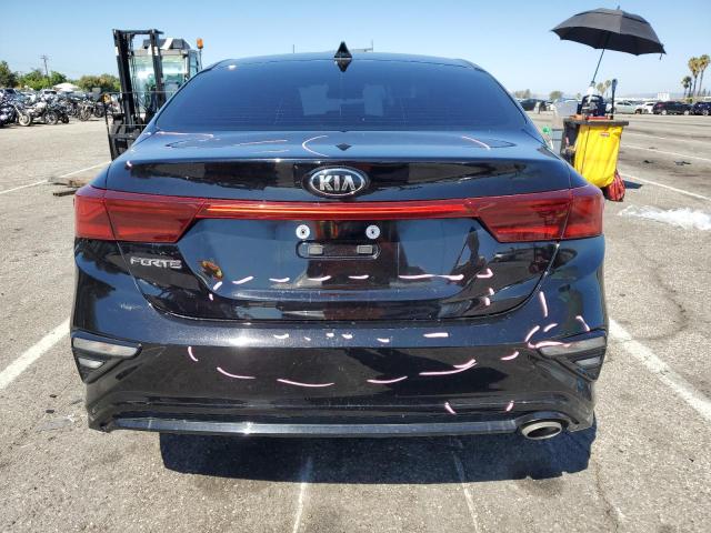 3KPF24ADXME339102 KIA FORTE FE