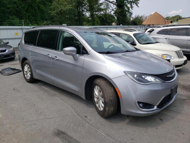 2C4RC1BG8HR854718 2017 CHRYSLER PACIFICA, photo no. 4