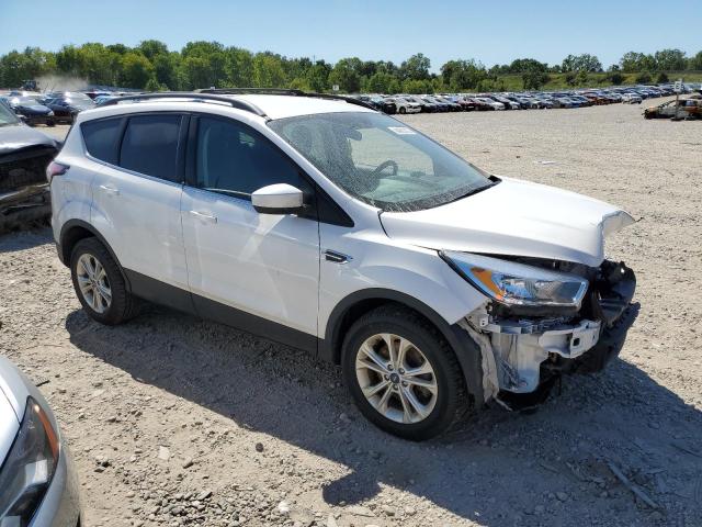 1FMCU9GD5JUD46193 Ford ESCAPE SE