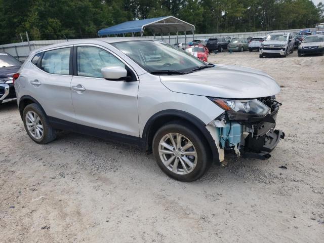 JN1BJ1CPXHW017095 Nissan Rogue Sport S