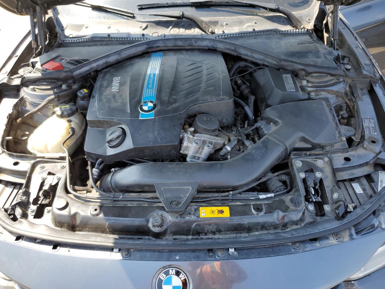 WBA3F9C55FKP46574 2015 BMW Activehybrid 3