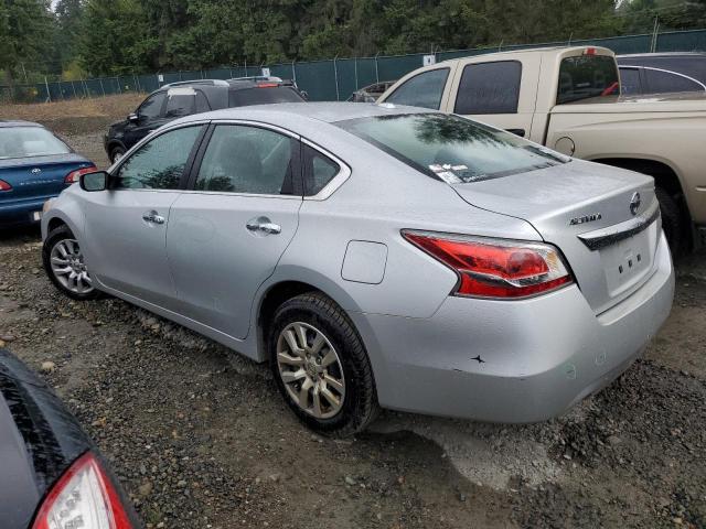 2015 Nissan Altima - Image 2