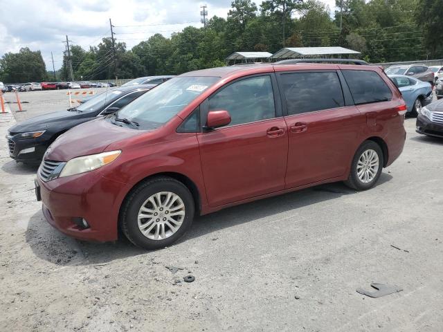 2013 Toyota Sienna XLE