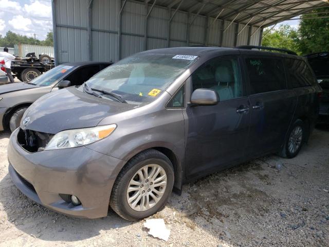 2016 Toyota Sienna XLE