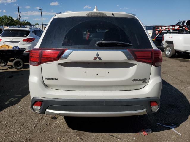 JA4AZ3A38JZ016443 Mitsubishi Outlander Se