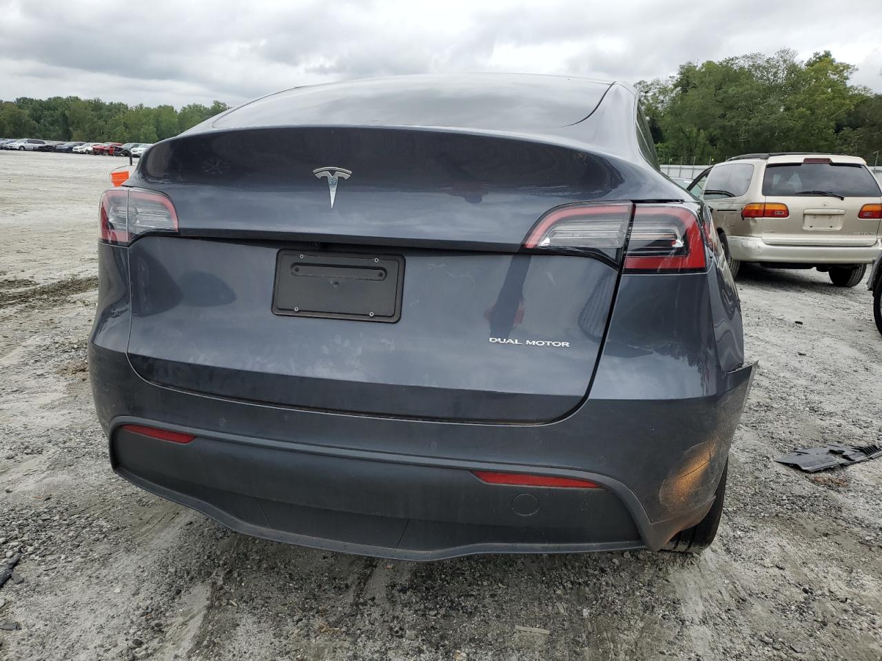 5YJYGDEEXMF204841 Tesla Model Y  6