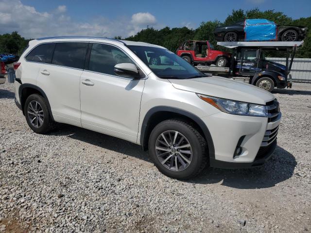 5TDKZRFH8HS517944 Toyota Highlander Se