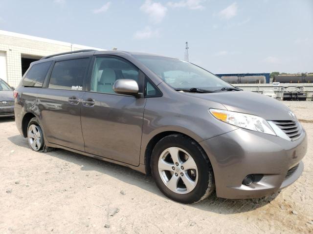 5TDKK3DC4GS748539 Toyota SIENNA LE