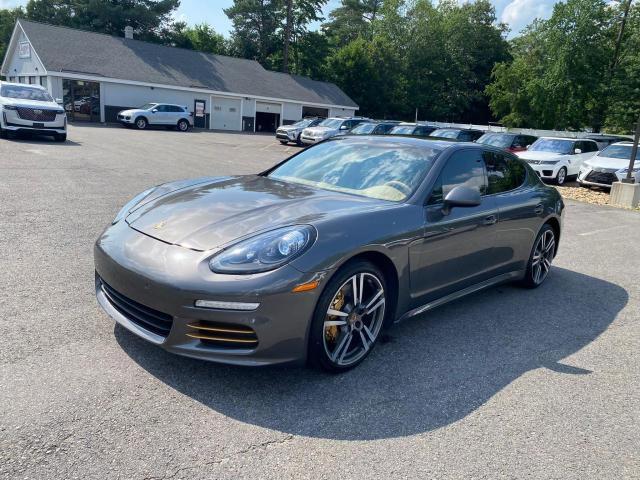 2015 Porsche Panamera 