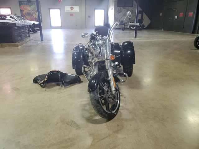 2015 HARLEY-DAVIDSON FLRT FREE 1HD1MCM13FB860287