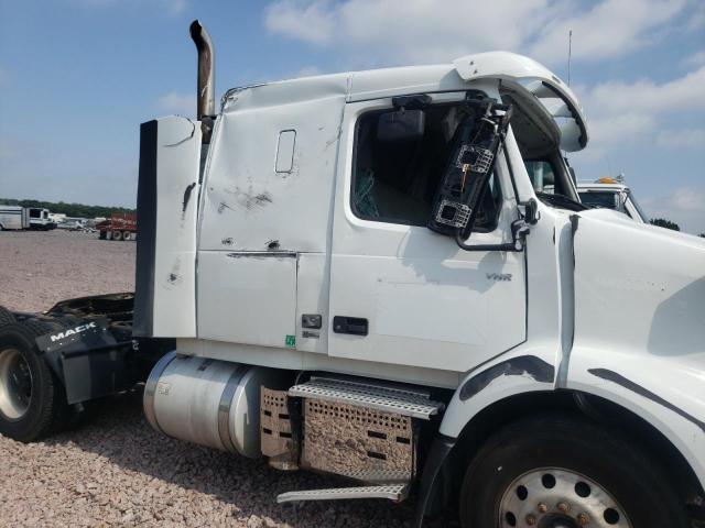 2021 Volvo Vnr VIN: 4V4WC9DHXMN268461 Lot: 63404823