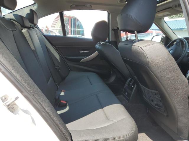WBA8E5G59JNV02011 BMW 320 XI