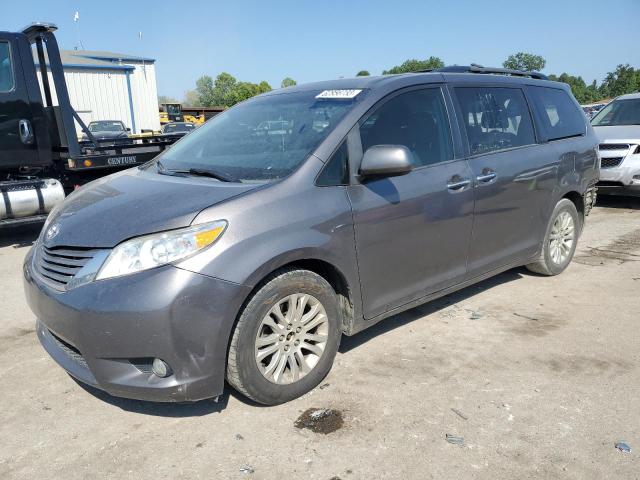 2016 Toyota Sienna XLE