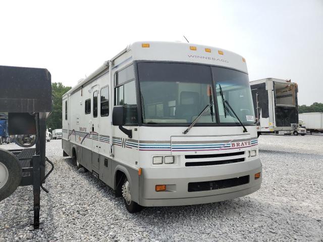 Global Auto Auctions: 2000 WORKHORSE CUSTOM CHASSIS MOTORHOME