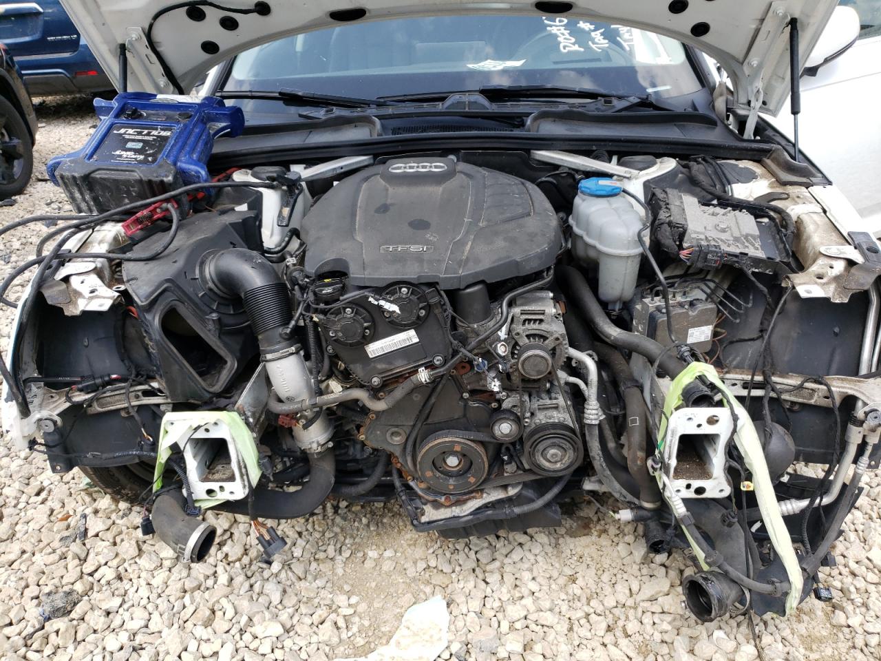 WAUFNAF47JA157254 2018 Audi A4 Prestige