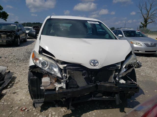5TDZK3DC9GS711369 Toyota SIENNA