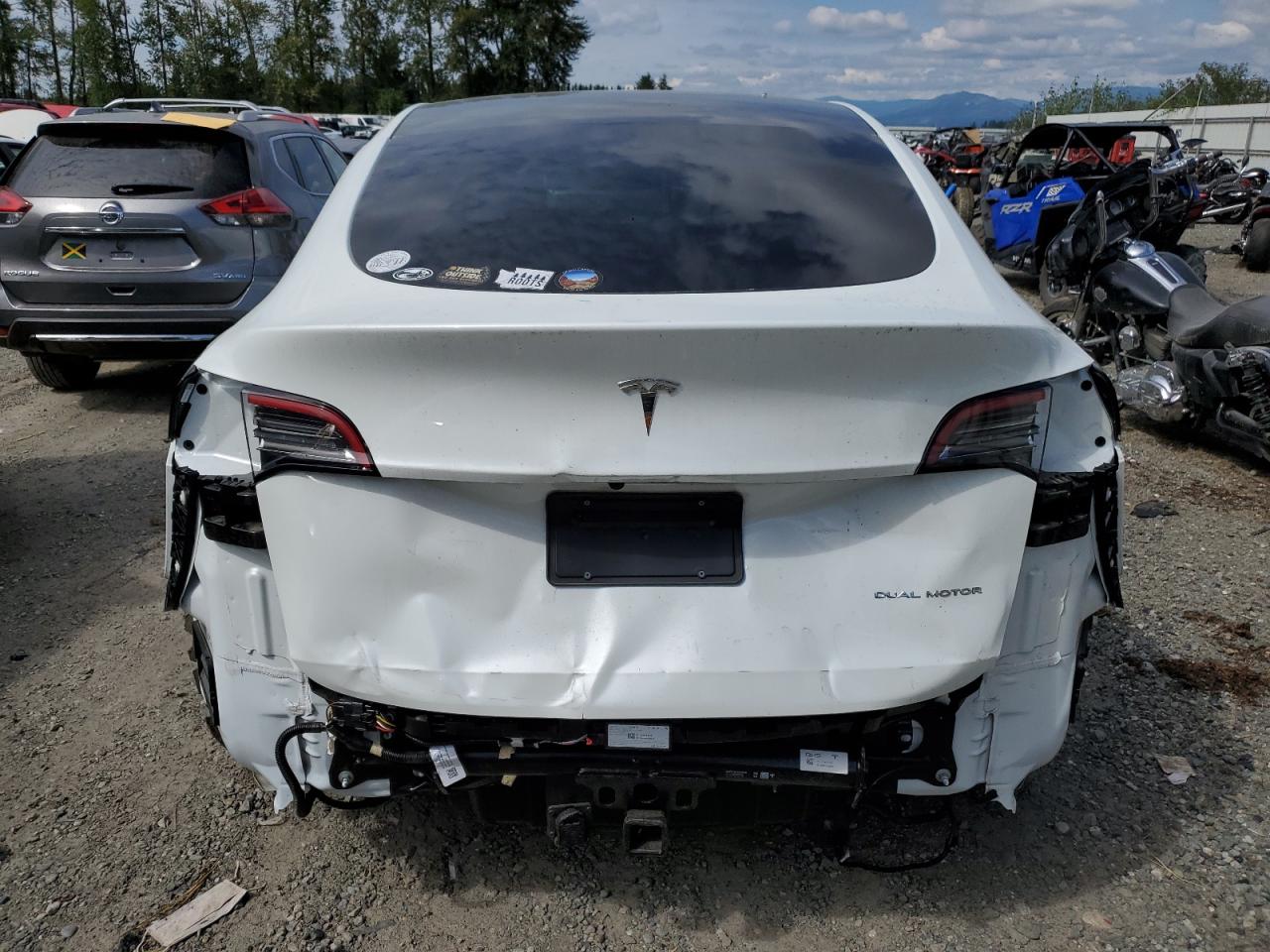 7SAYGDEE0NF512671 Tesla Model Y  6