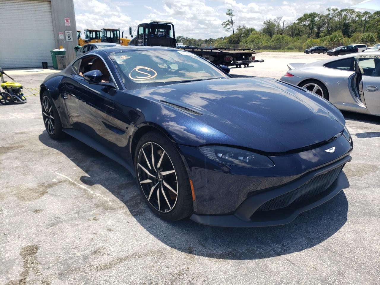 2020 Aston Martin Vantage vin: SCFSMGAW7LGN04101