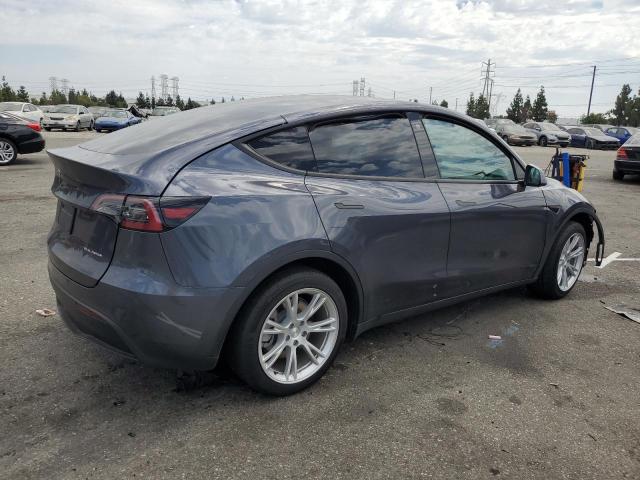 7SAYGDEE6NF553161 Tesla Model Y  3