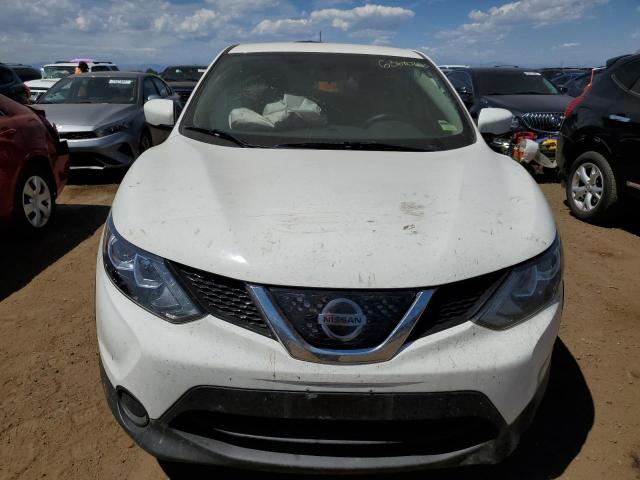 JN1BJ1CR8JW268768 Nissan Rogue Sport S