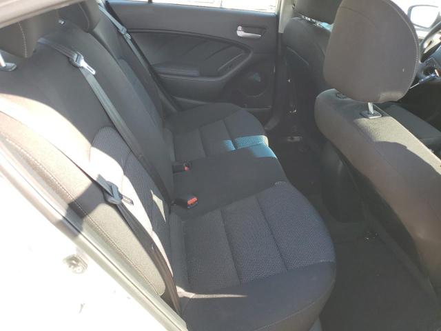 3KPFK4A70JE168236 KIA FORTE LX