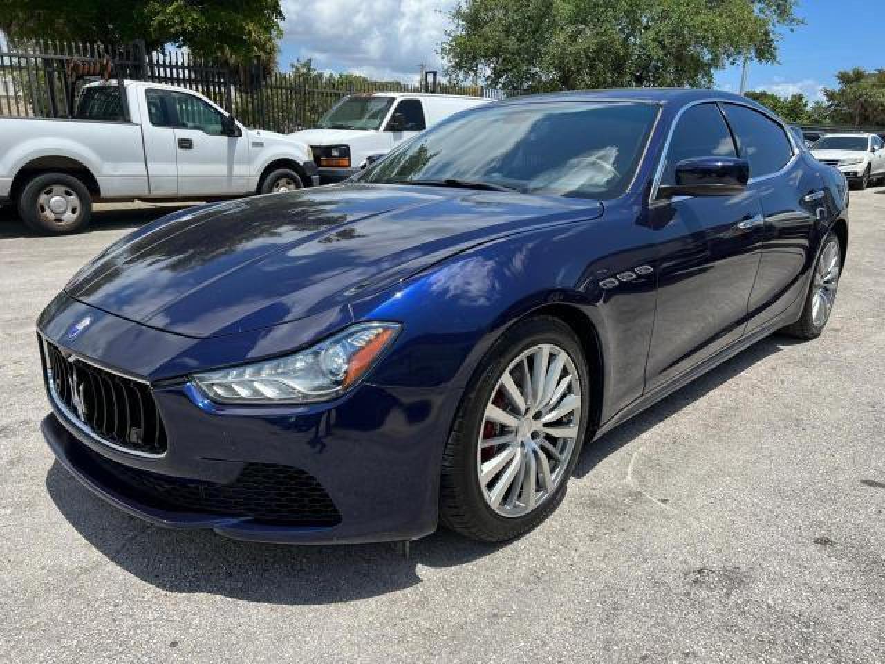 Maserati Ghibli матовая чёрная